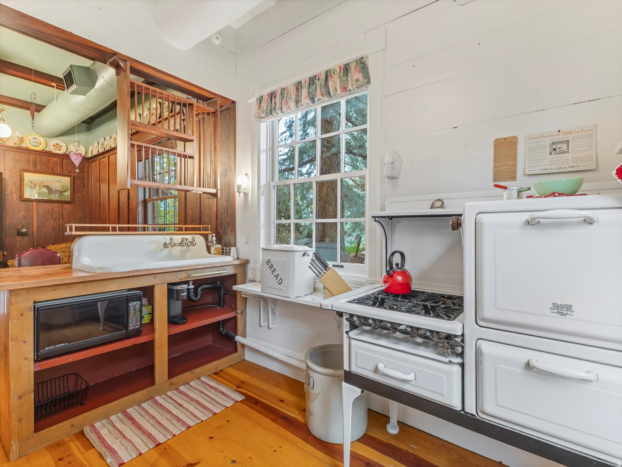 main property photo 50