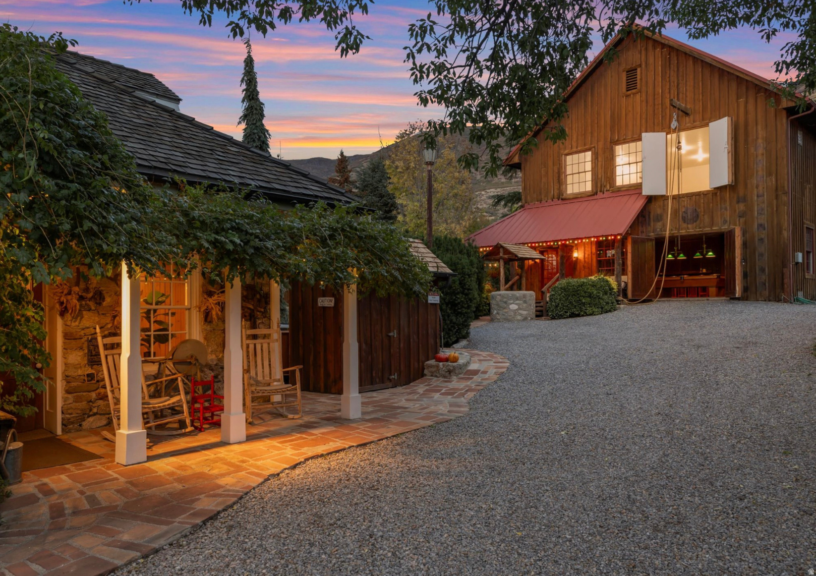 main property photo 81