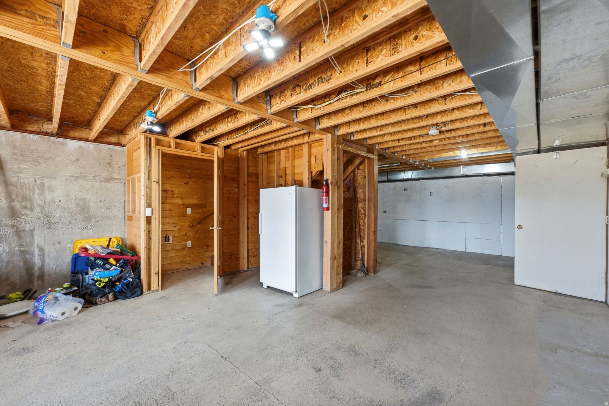 main property photo 45