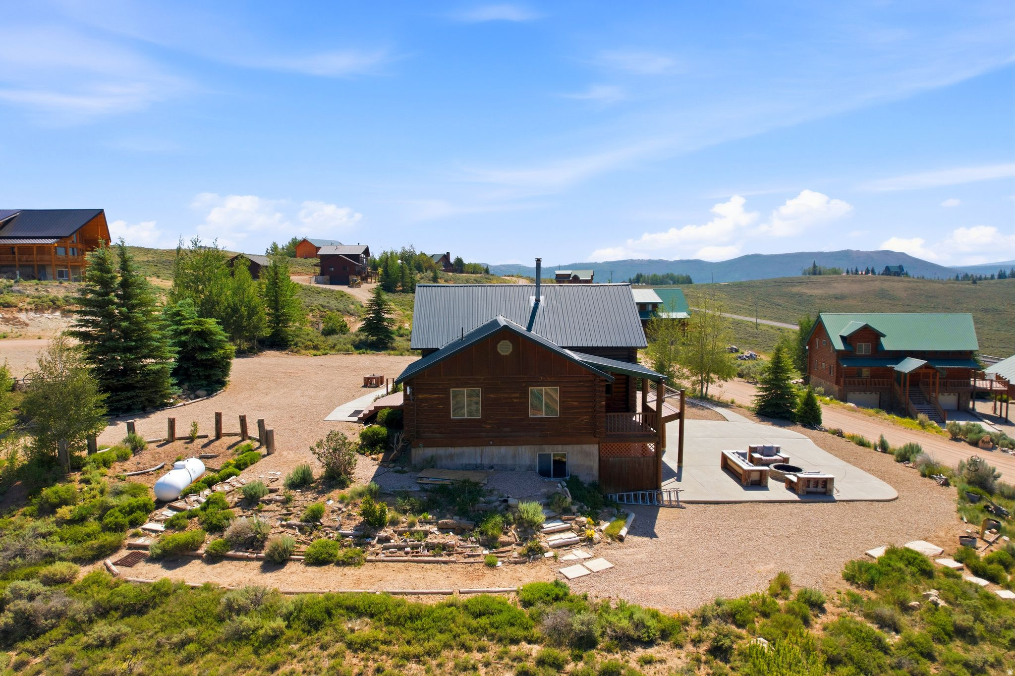 main property photo 8