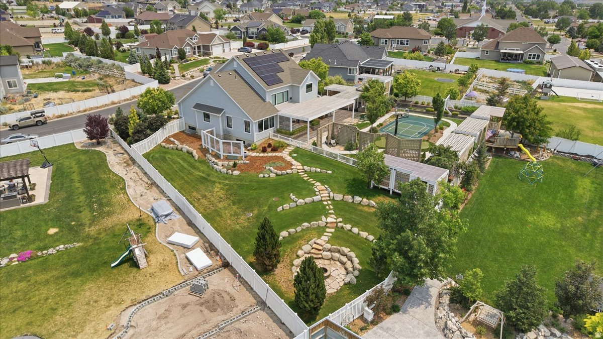main property photo 64