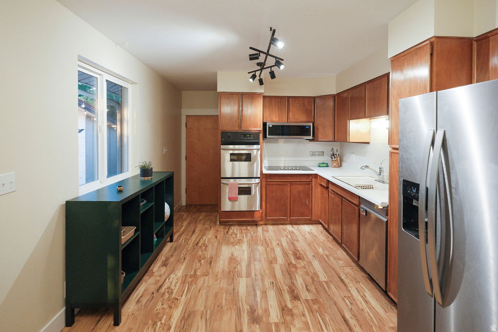 main property photo 11