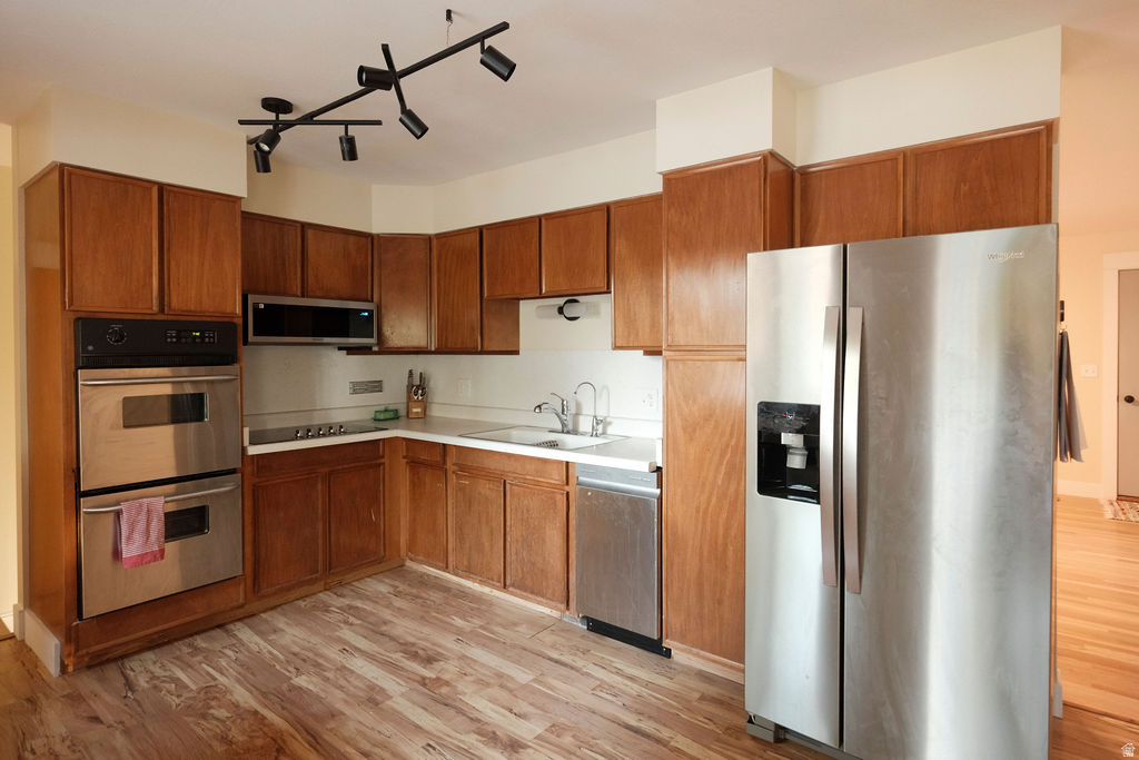main property photo 12