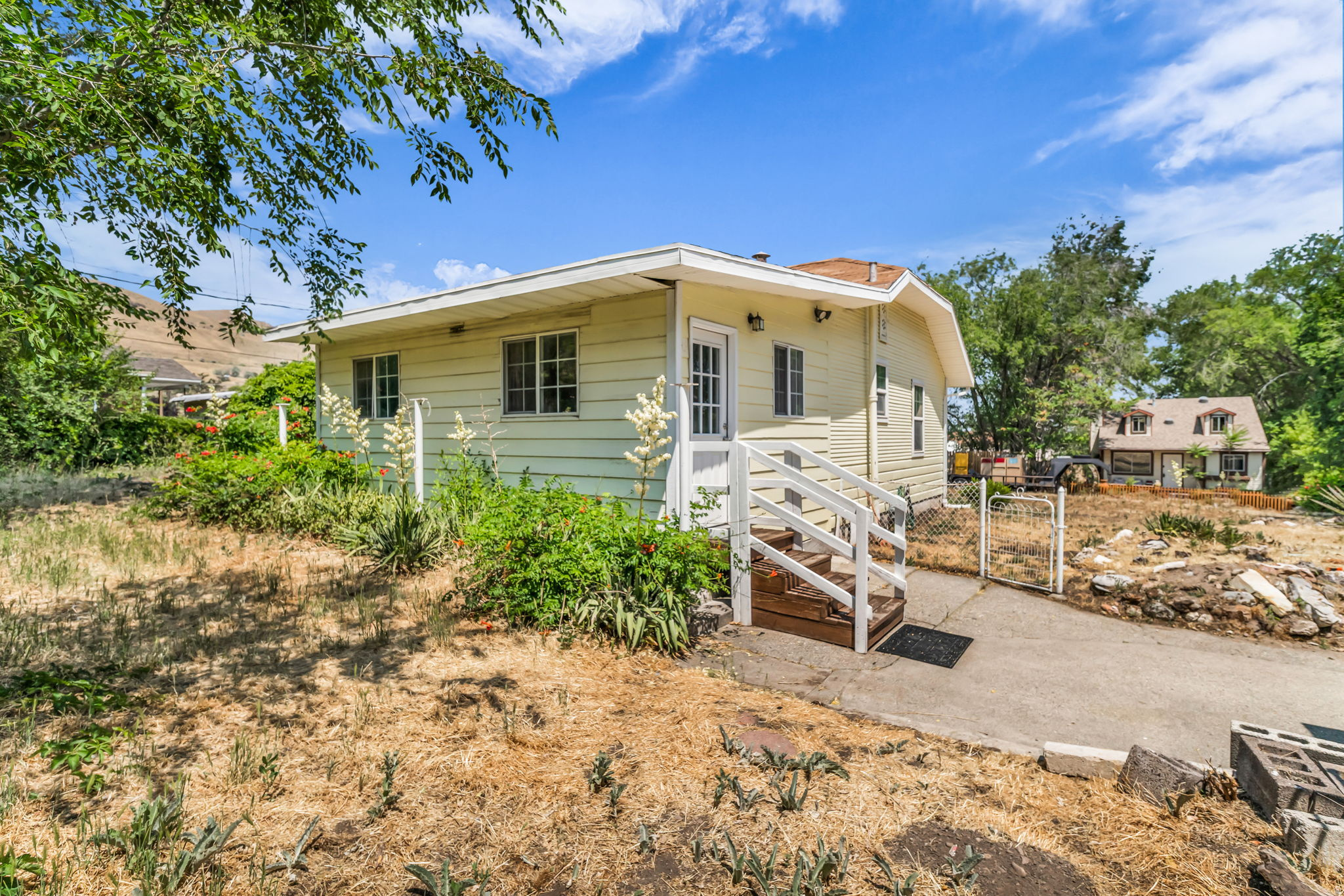 main property photo 5