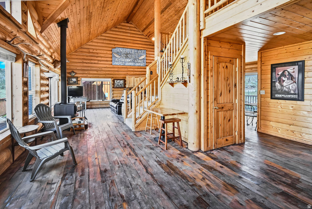 main property photo 4