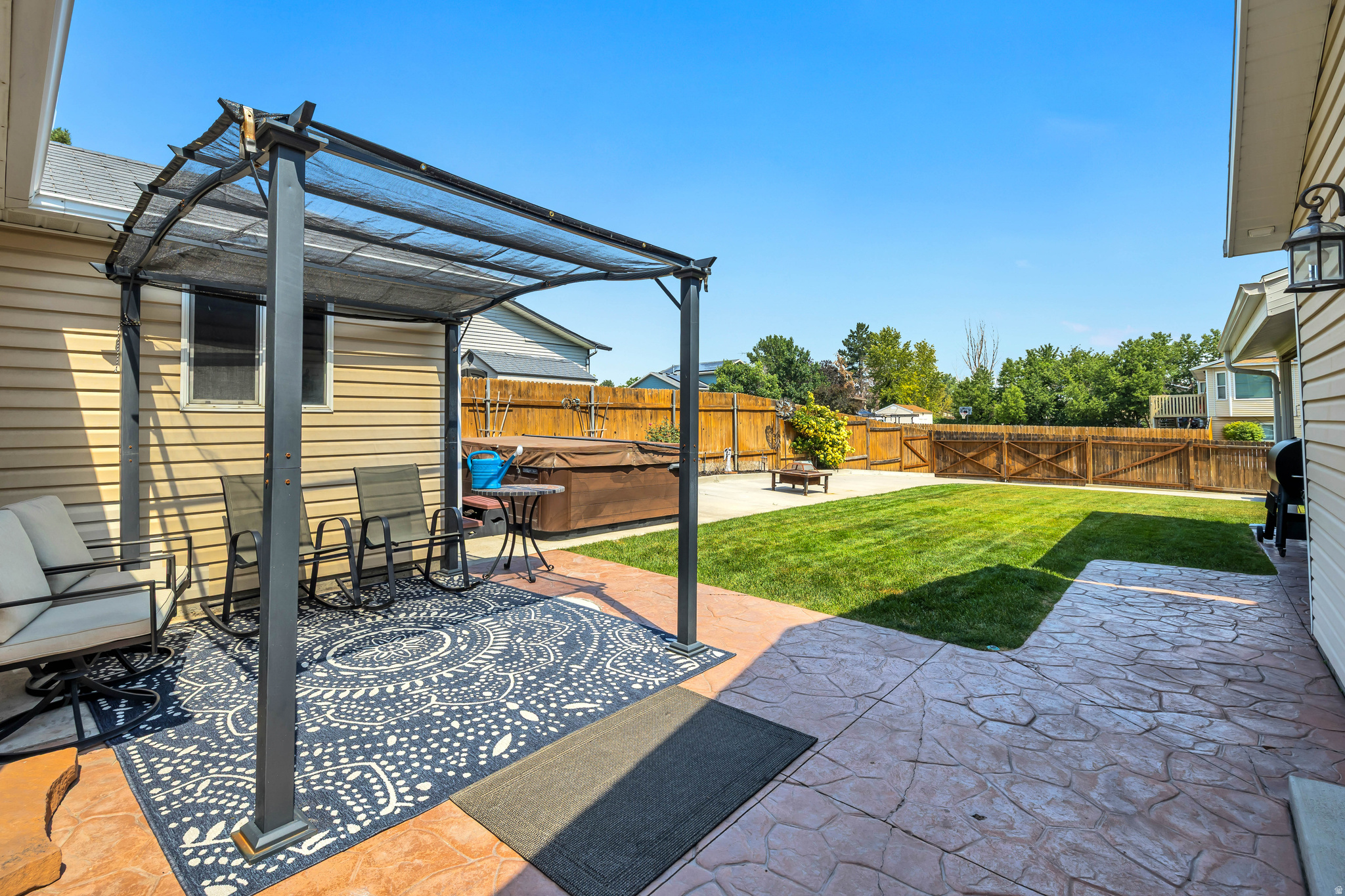 main property photo 21