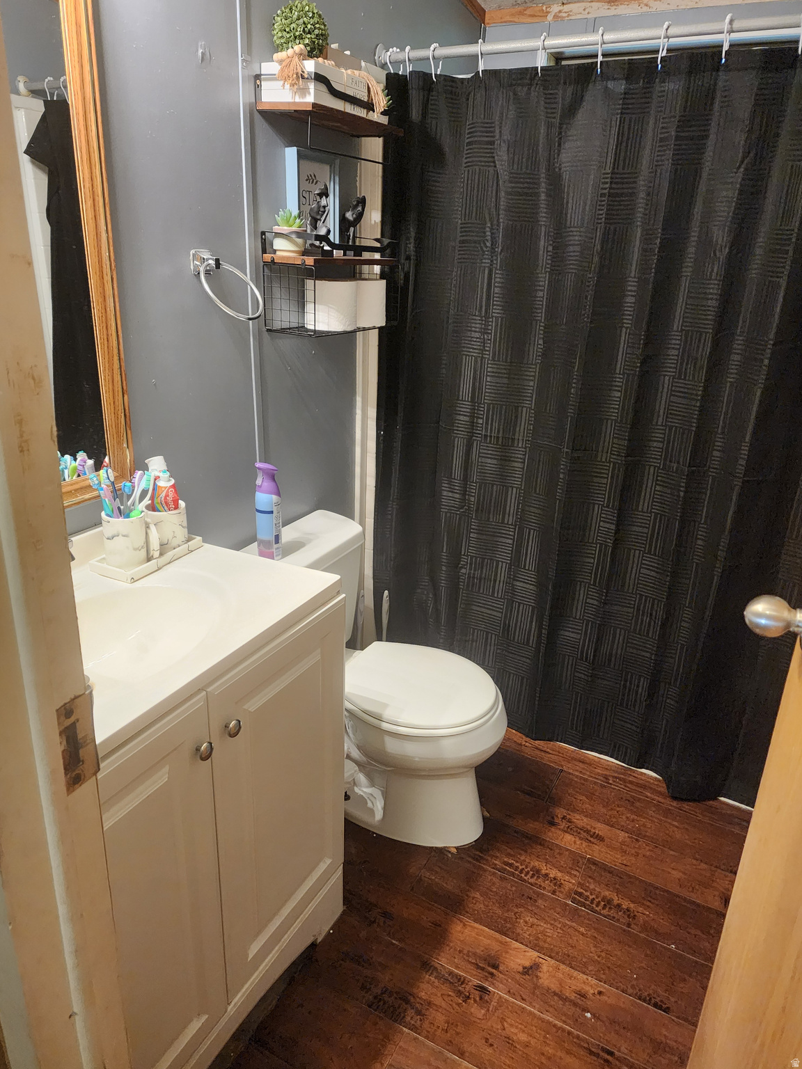 main property photo 7