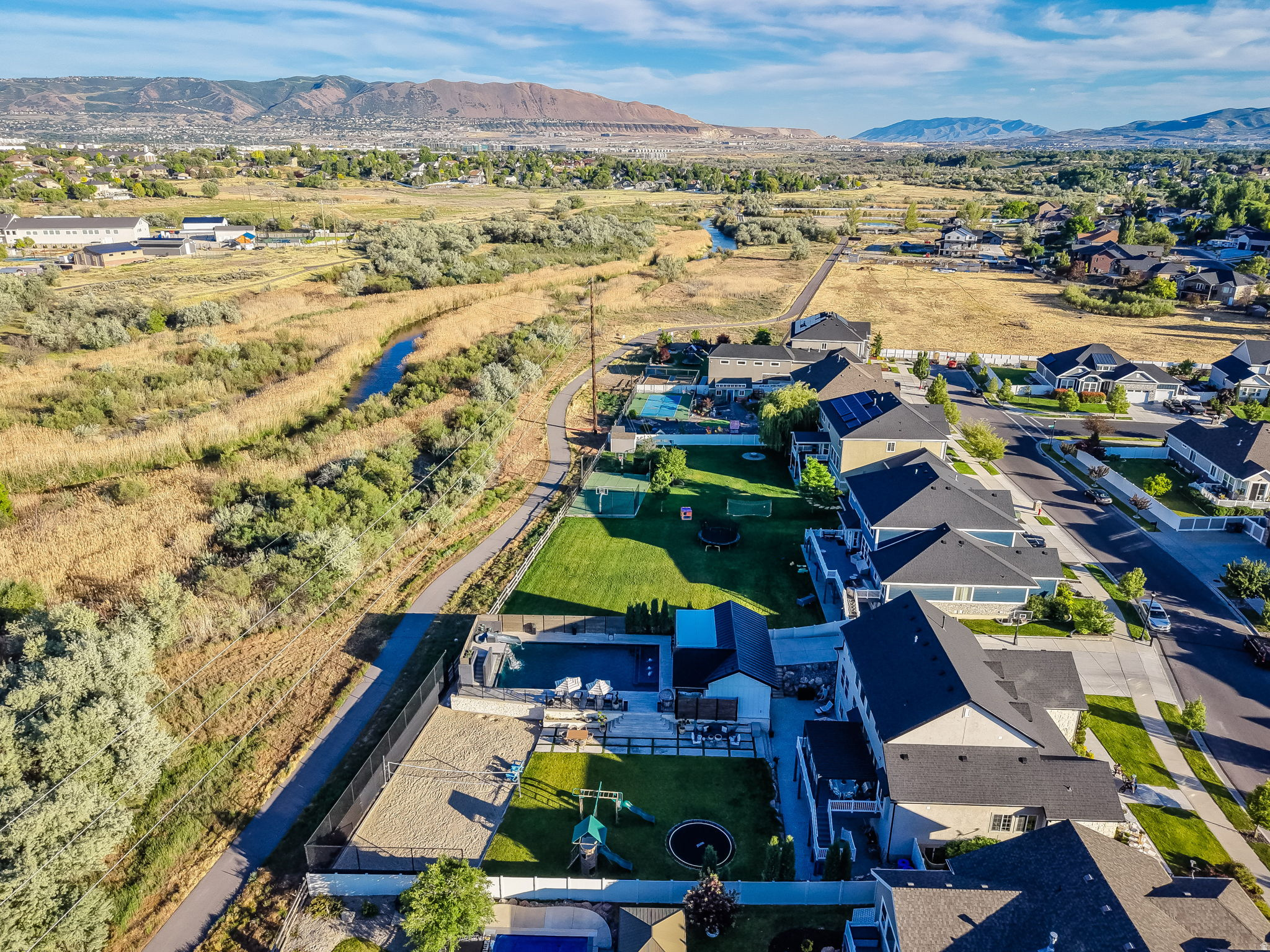 main property photo 85