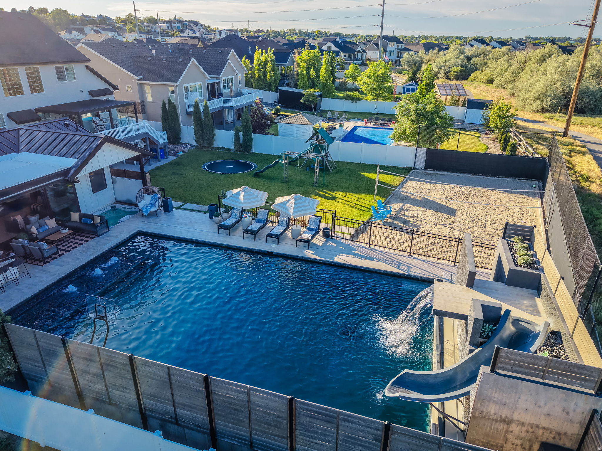 main property photo 88
