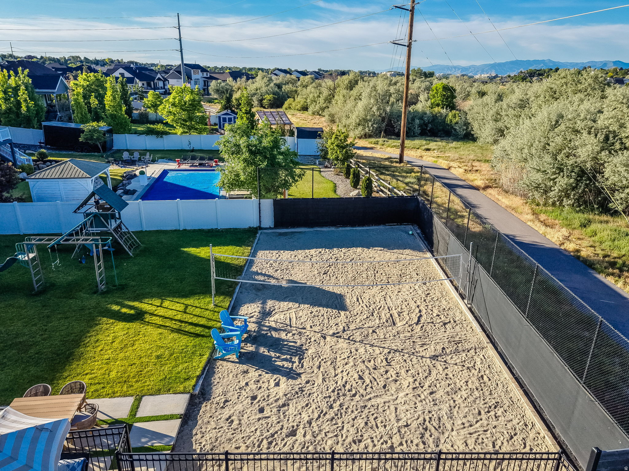 main property photo 96
