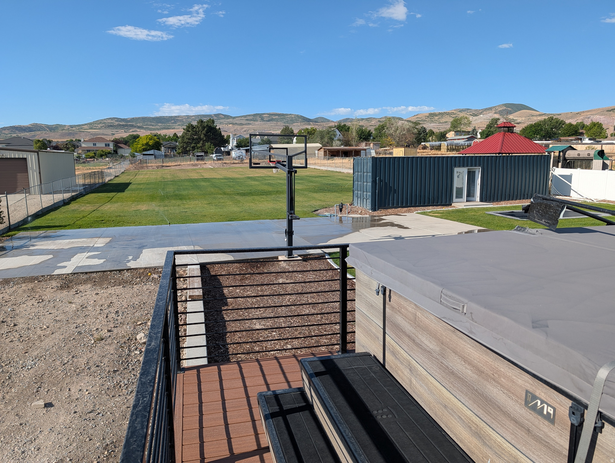 main property photo 27