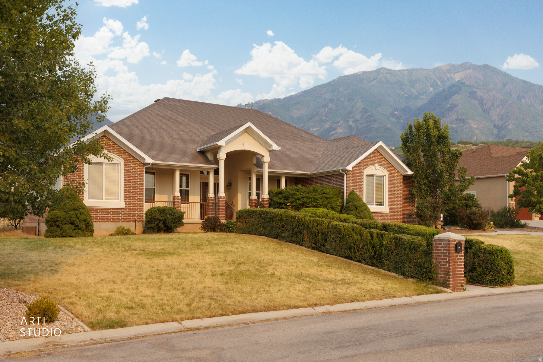 main property photo 2