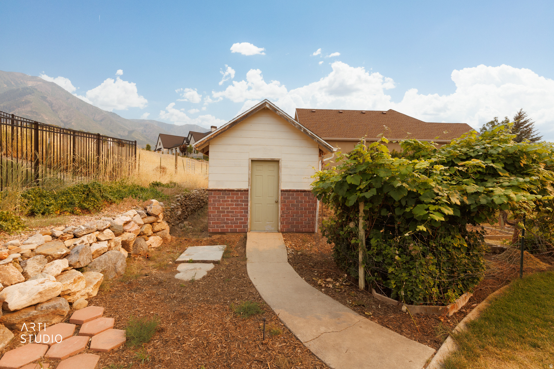 main property photo 47