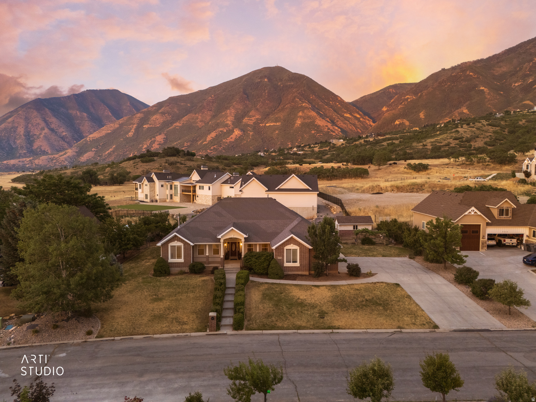 main property photo 59