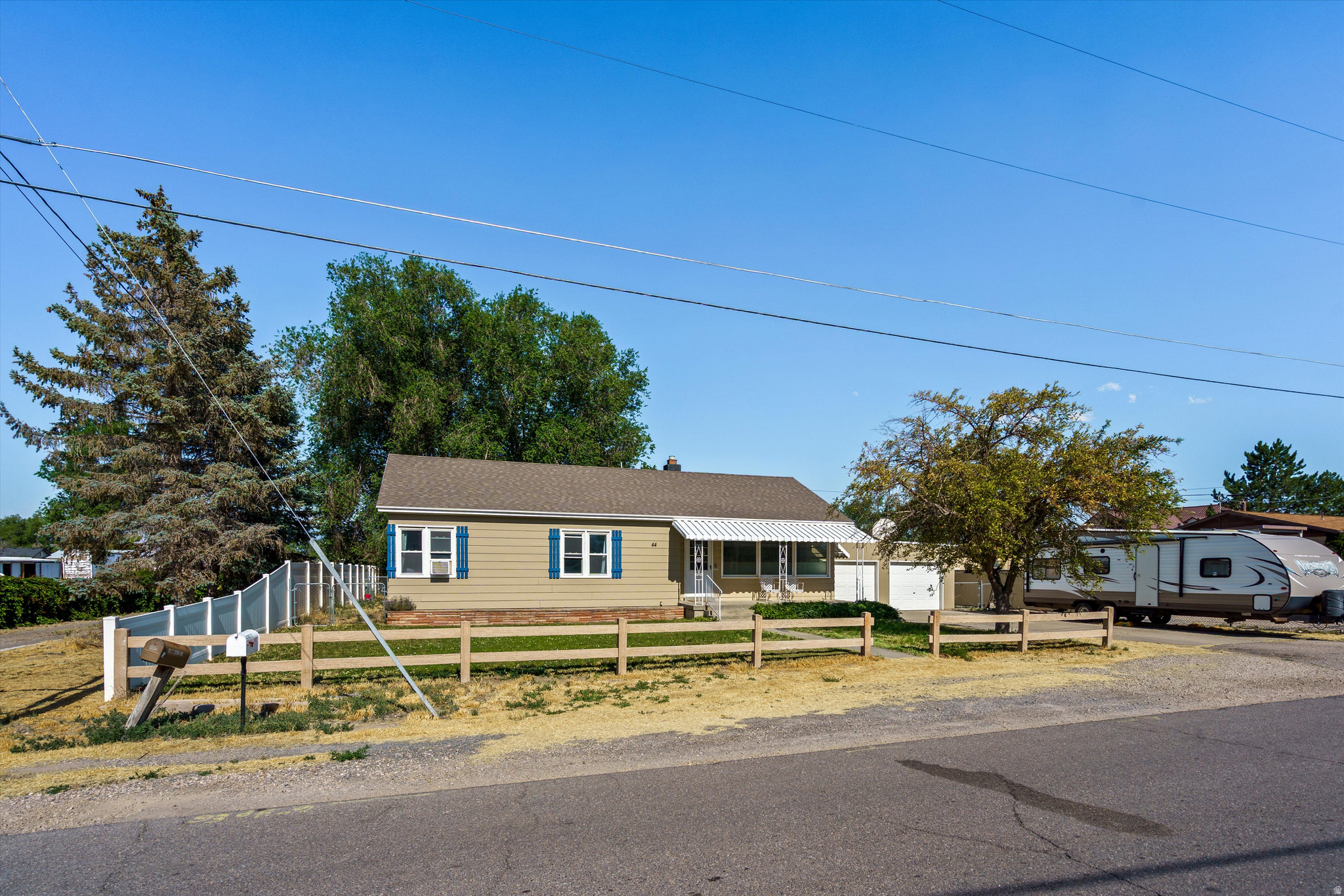 main property photo 31