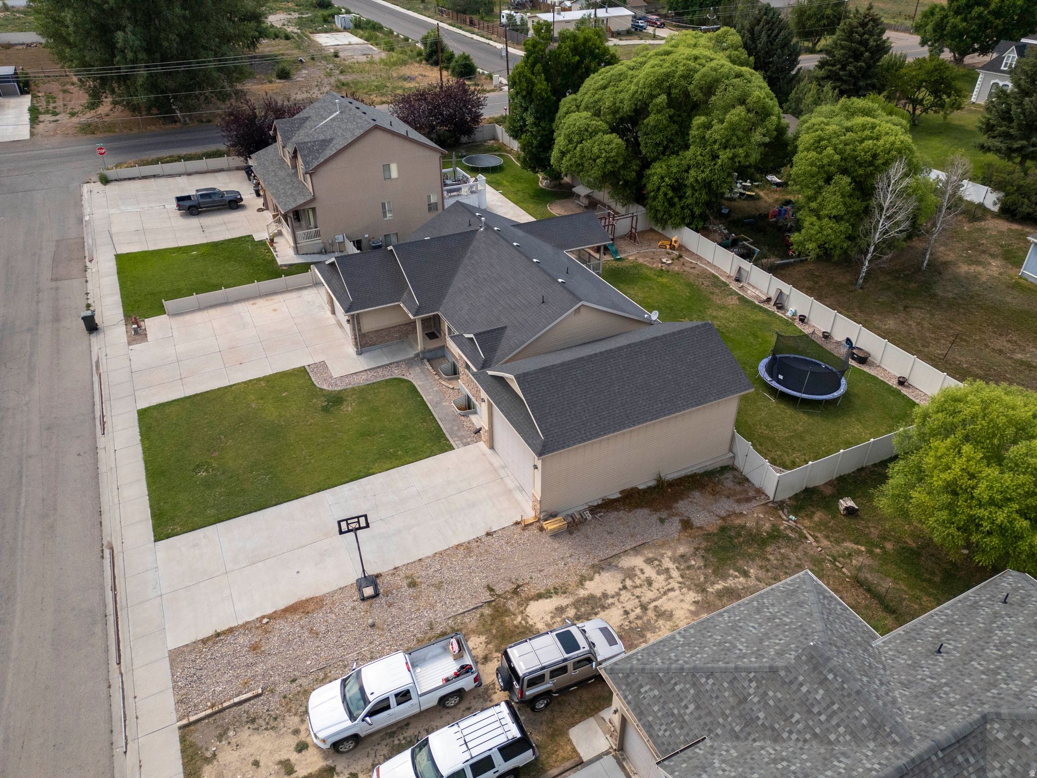 main property photo 39