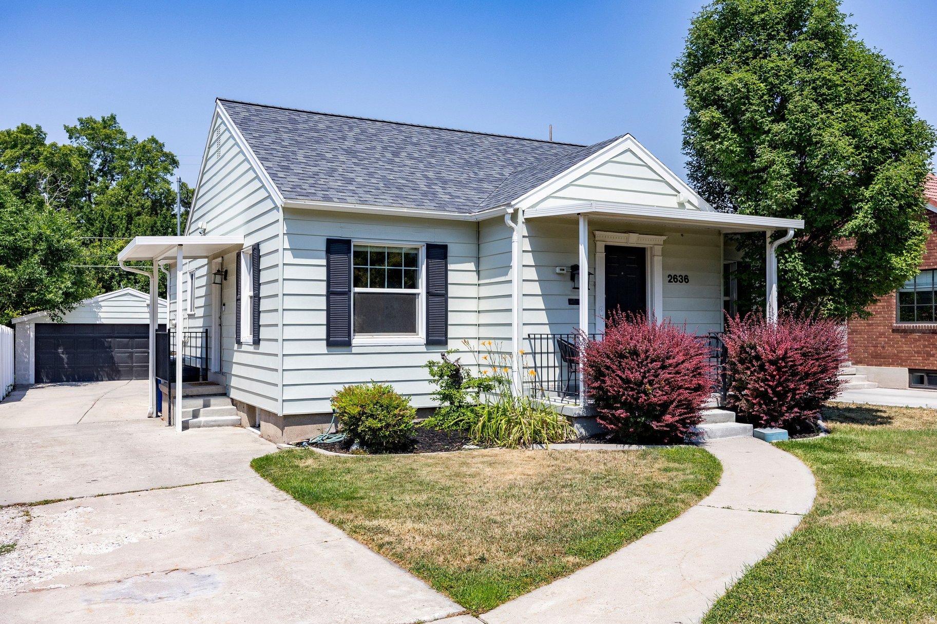 main property photo 39