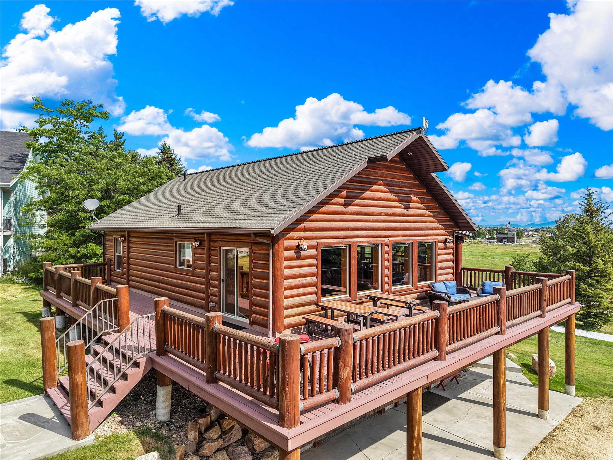 main property photo 13