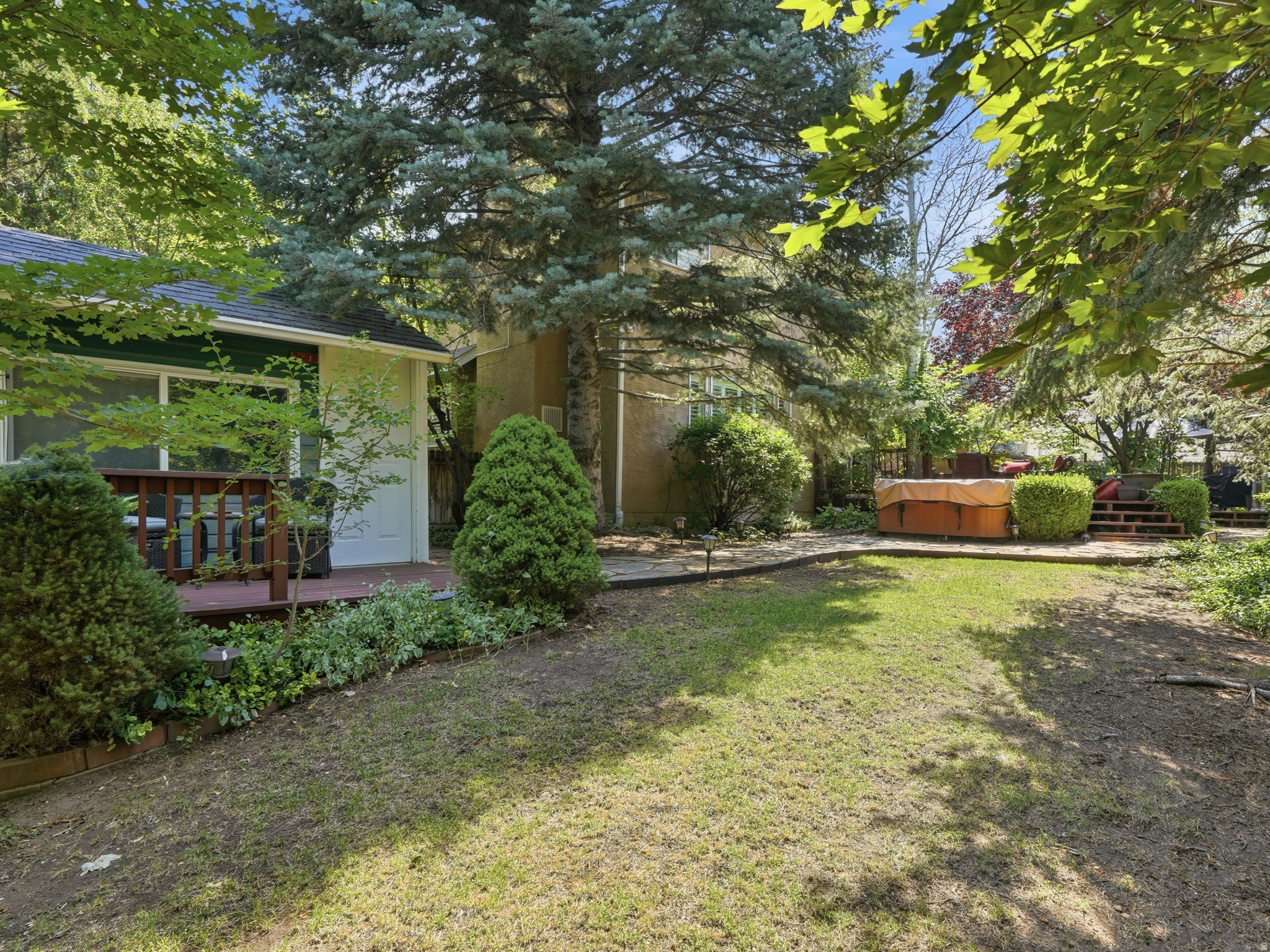 main property photo 39