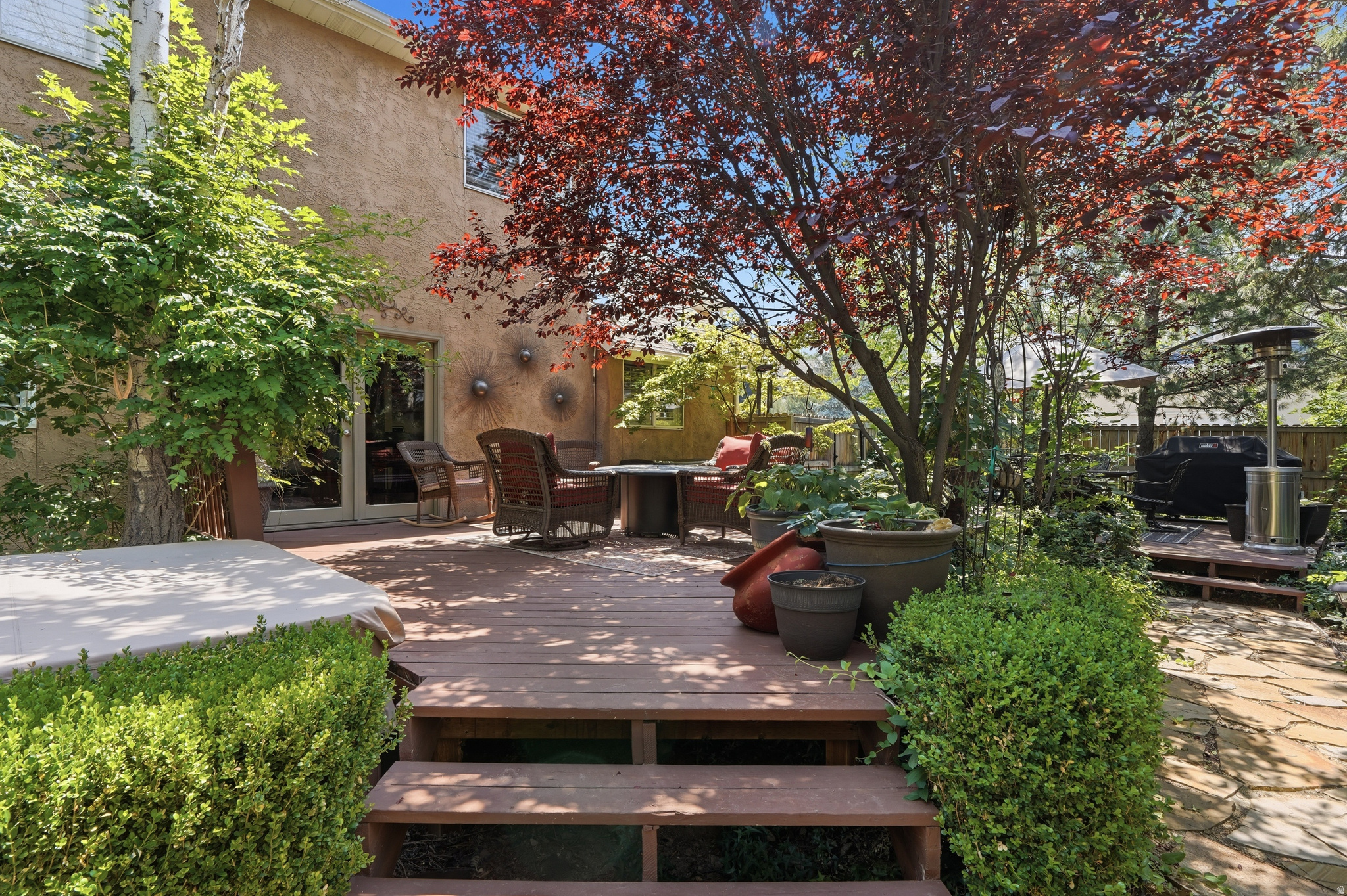 main property photo 40