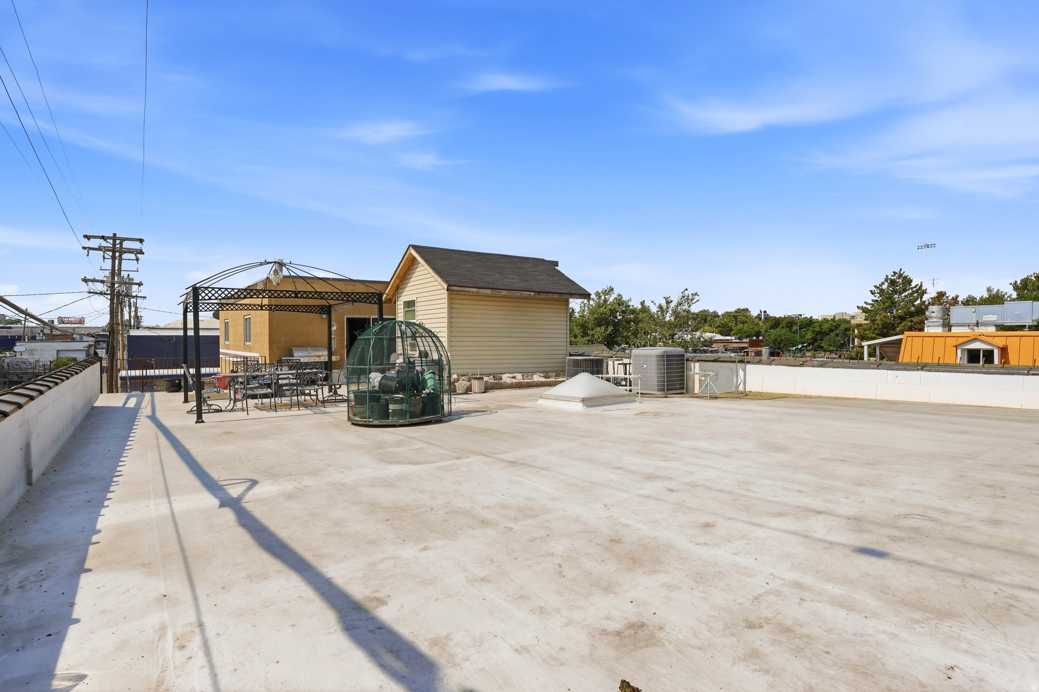main property photo 19