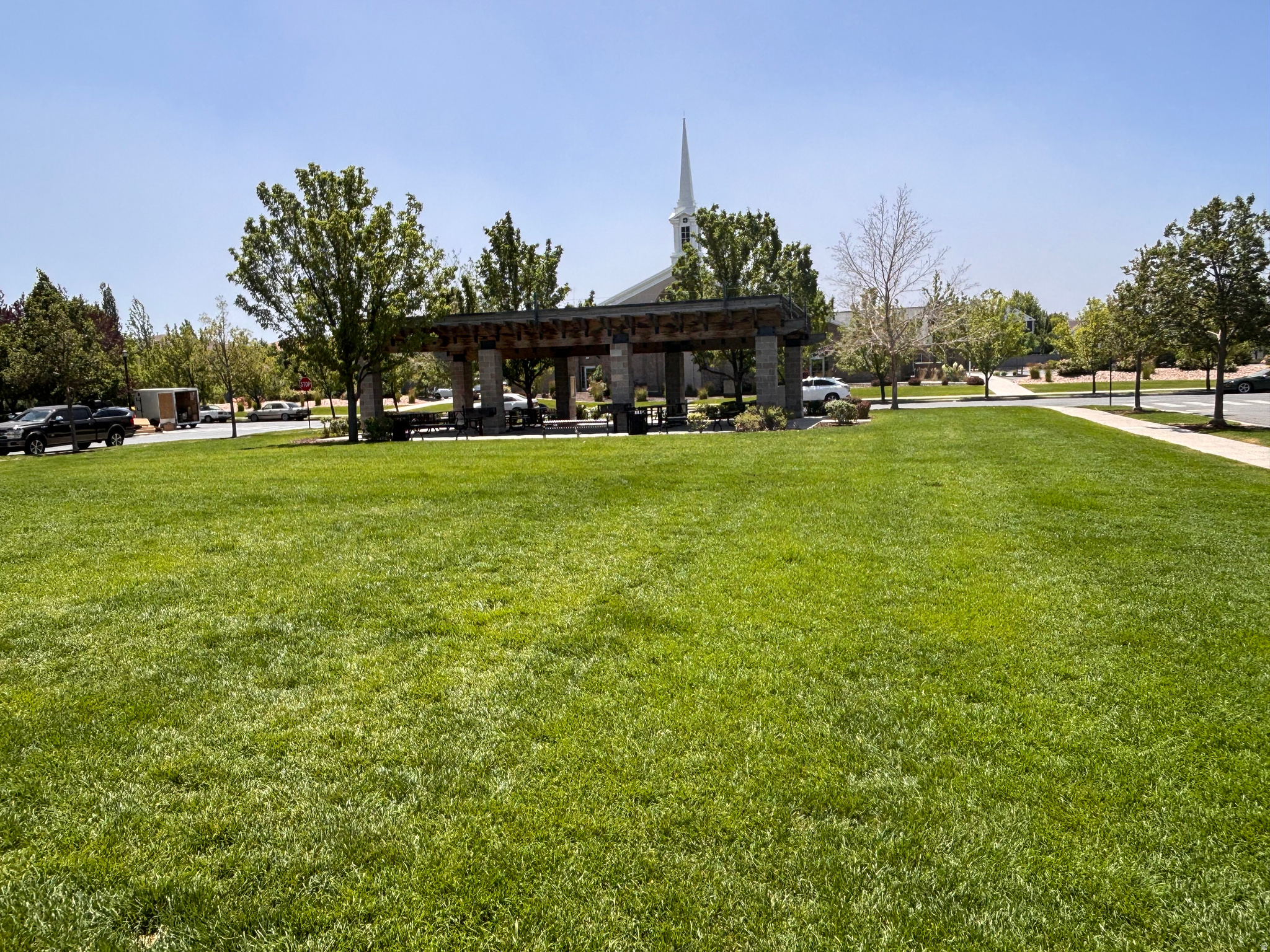 main property photo 27