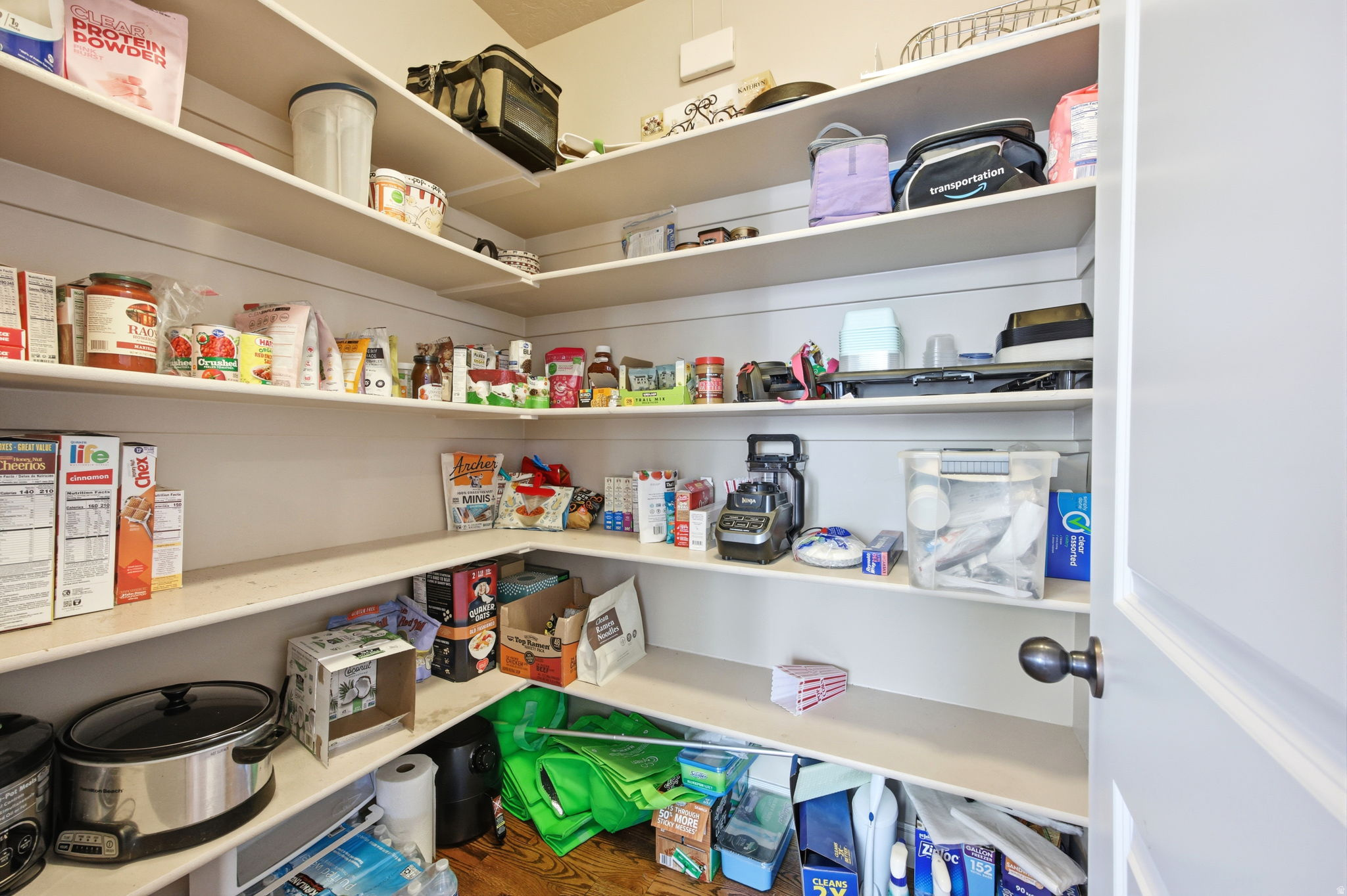 main property photo 20