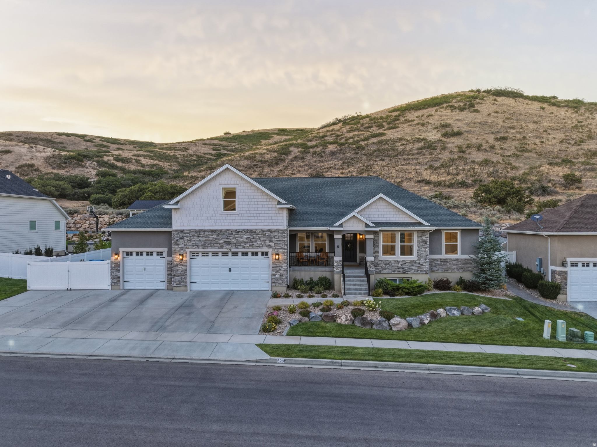 main property photo 93