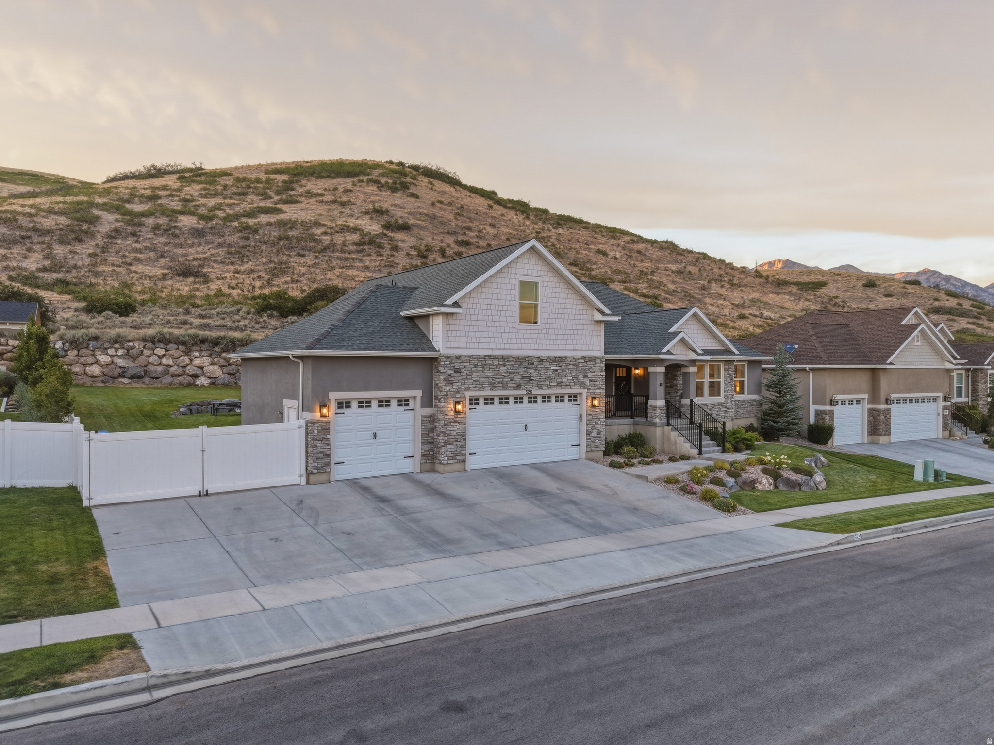 main property photo 94