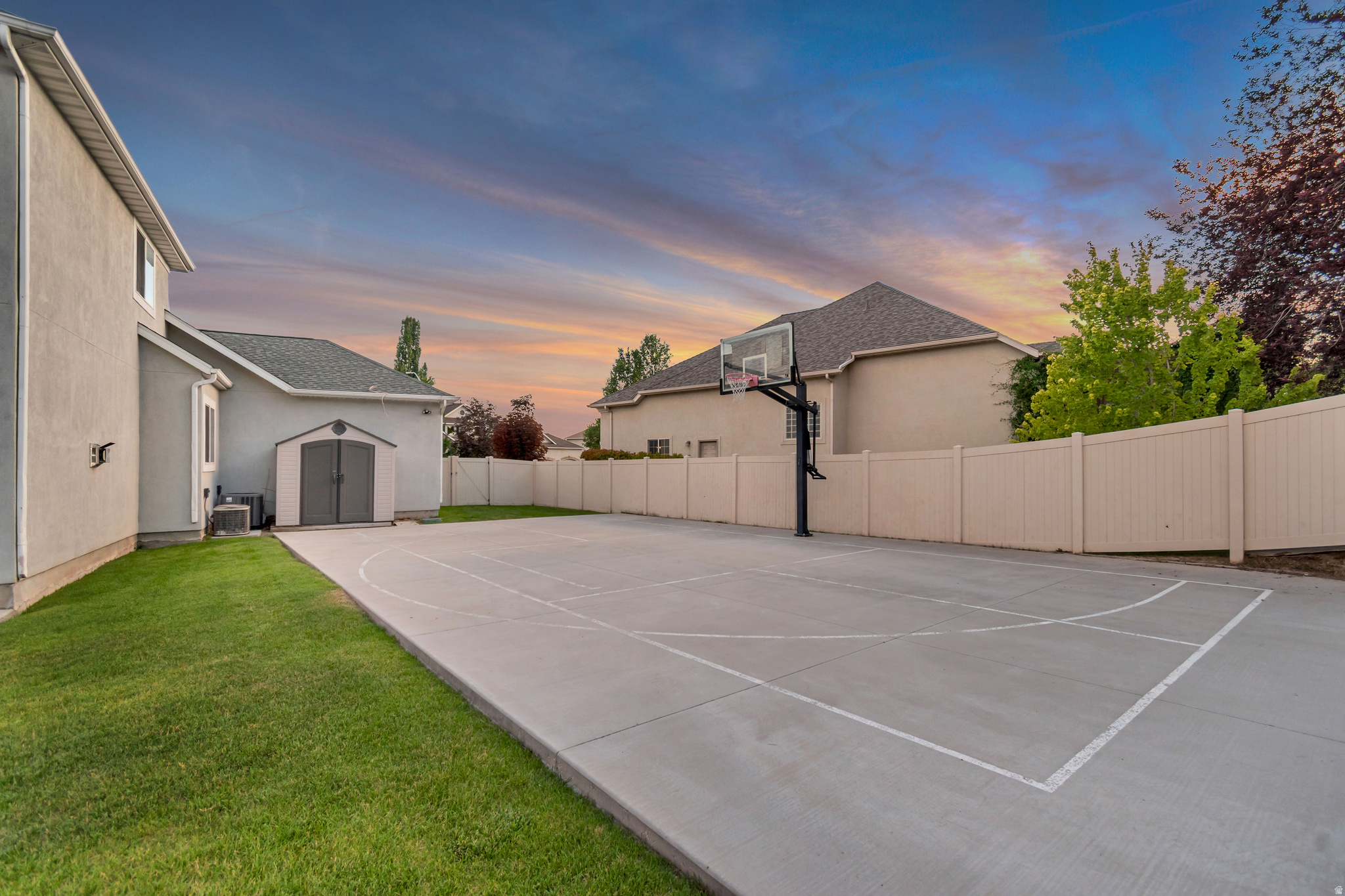 main property photo 6