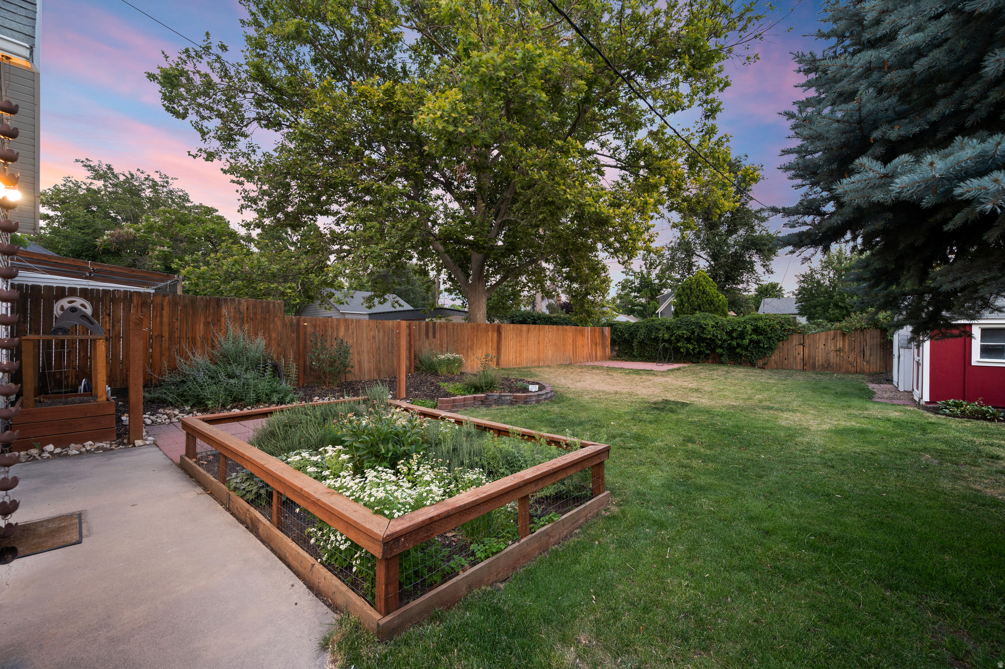 main property photo 26
