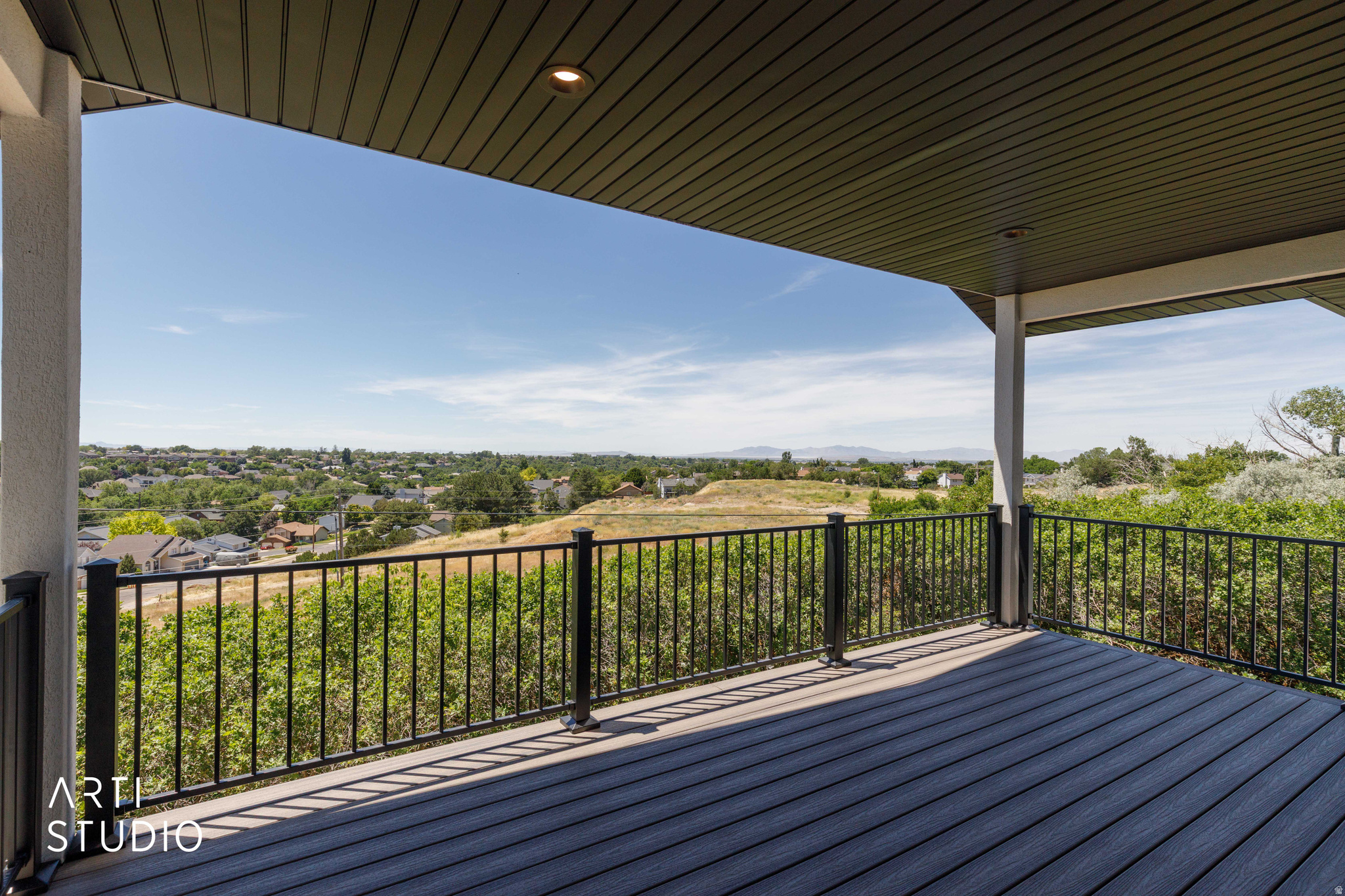 main property photo 6