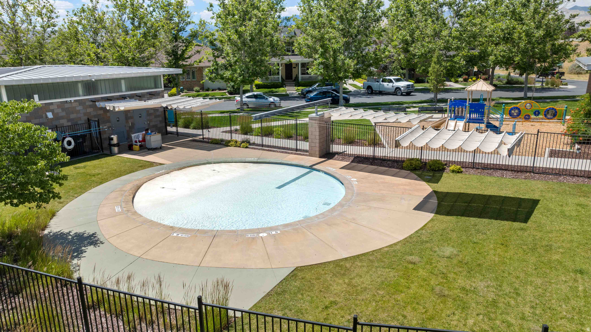 main property photo 70