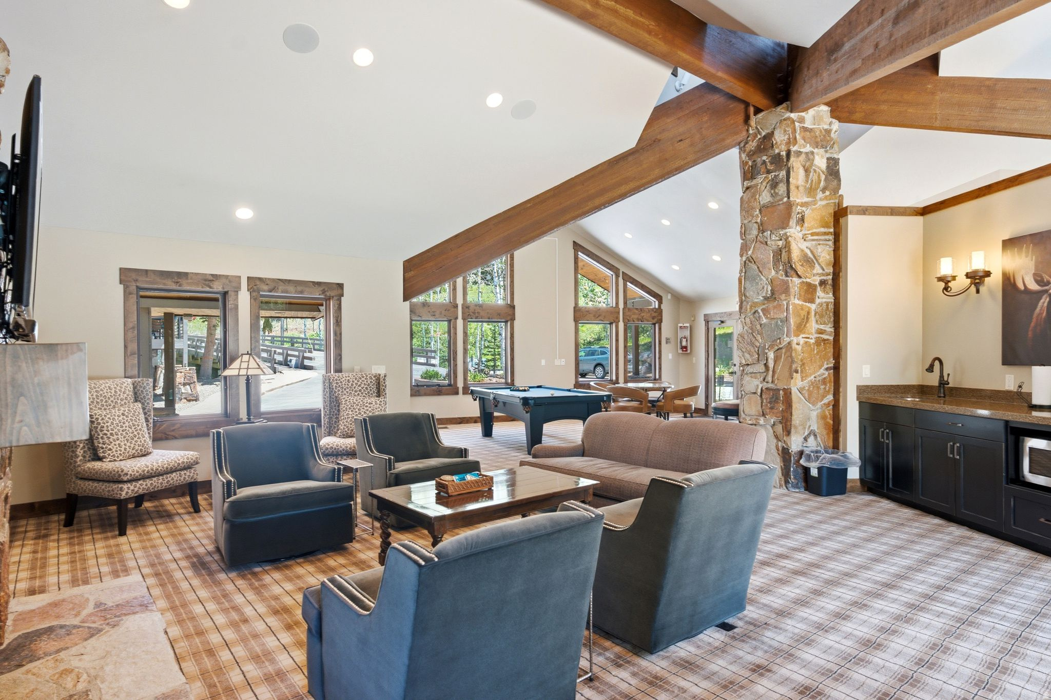 main property photo 78