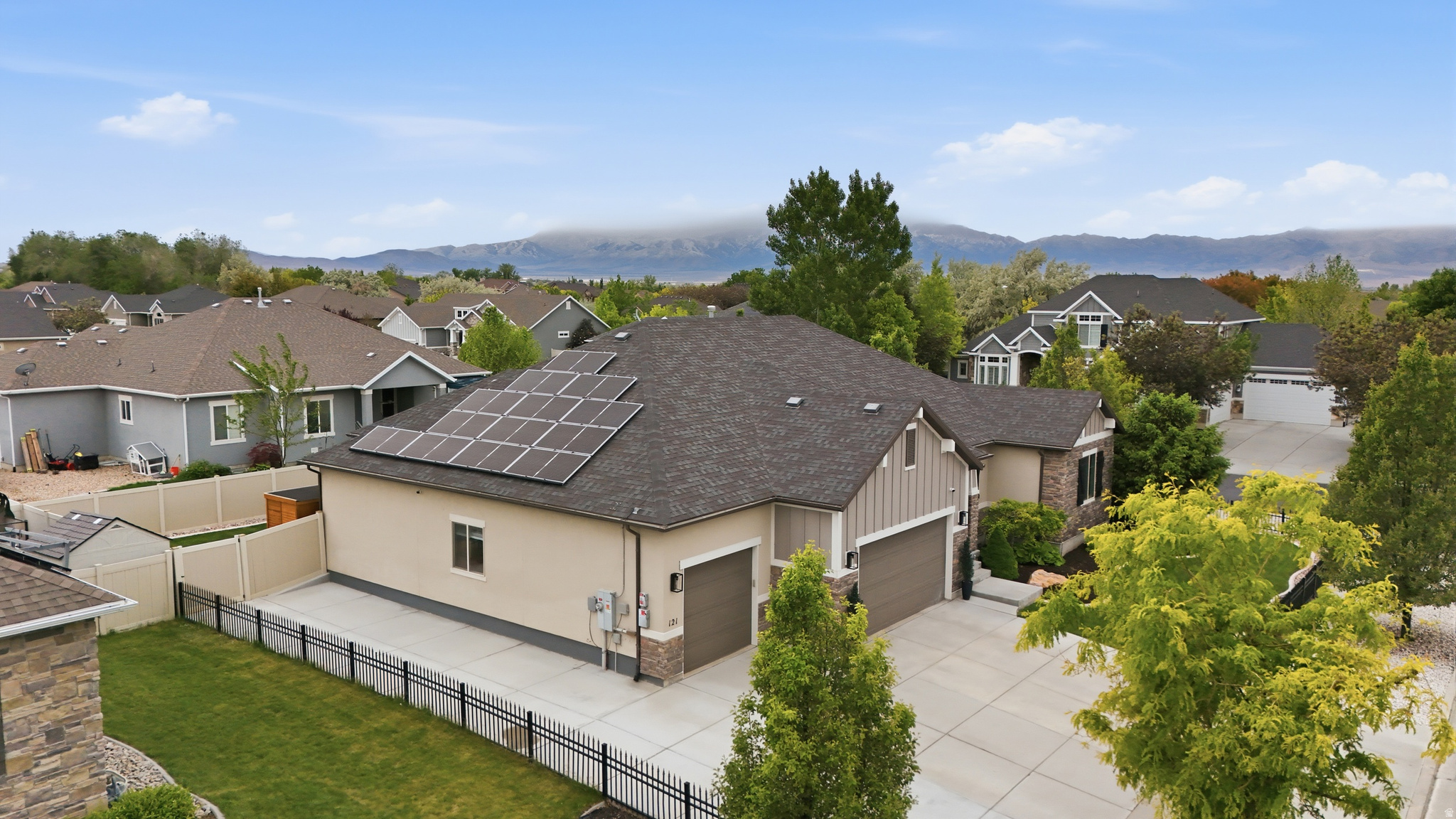 main property photo 47
