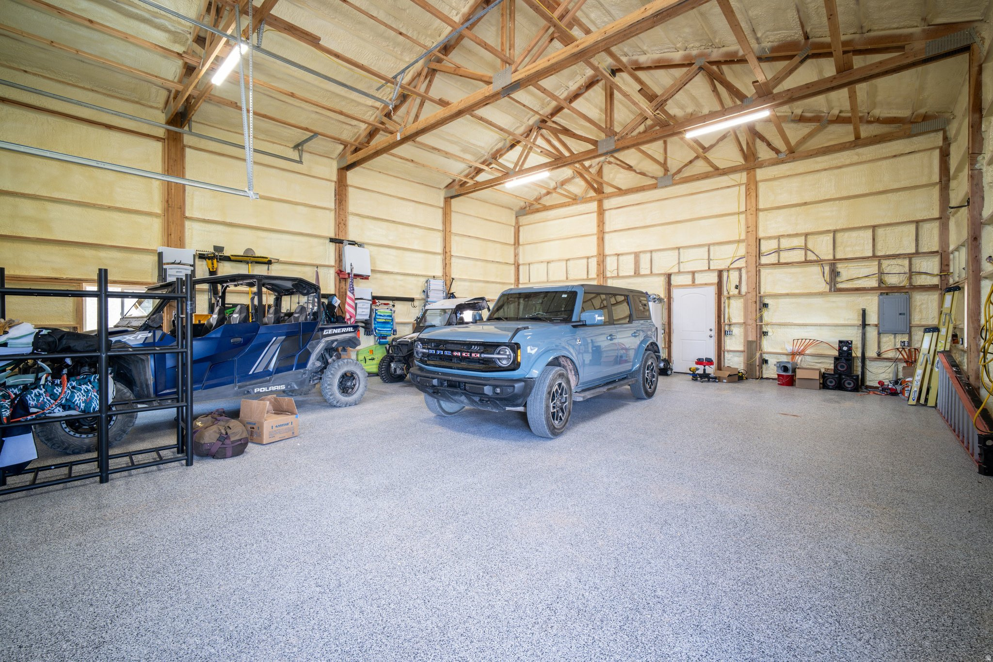 main property photo 41