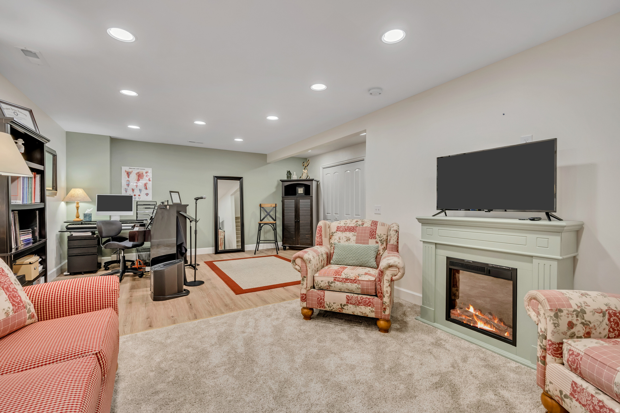 main property photo 19