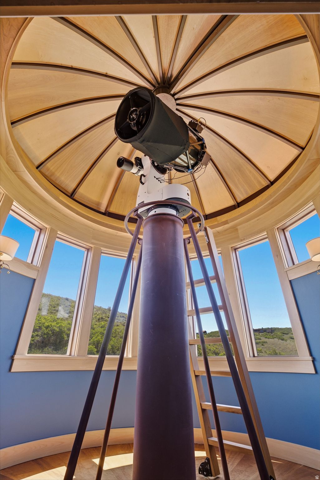 main property photo 25
