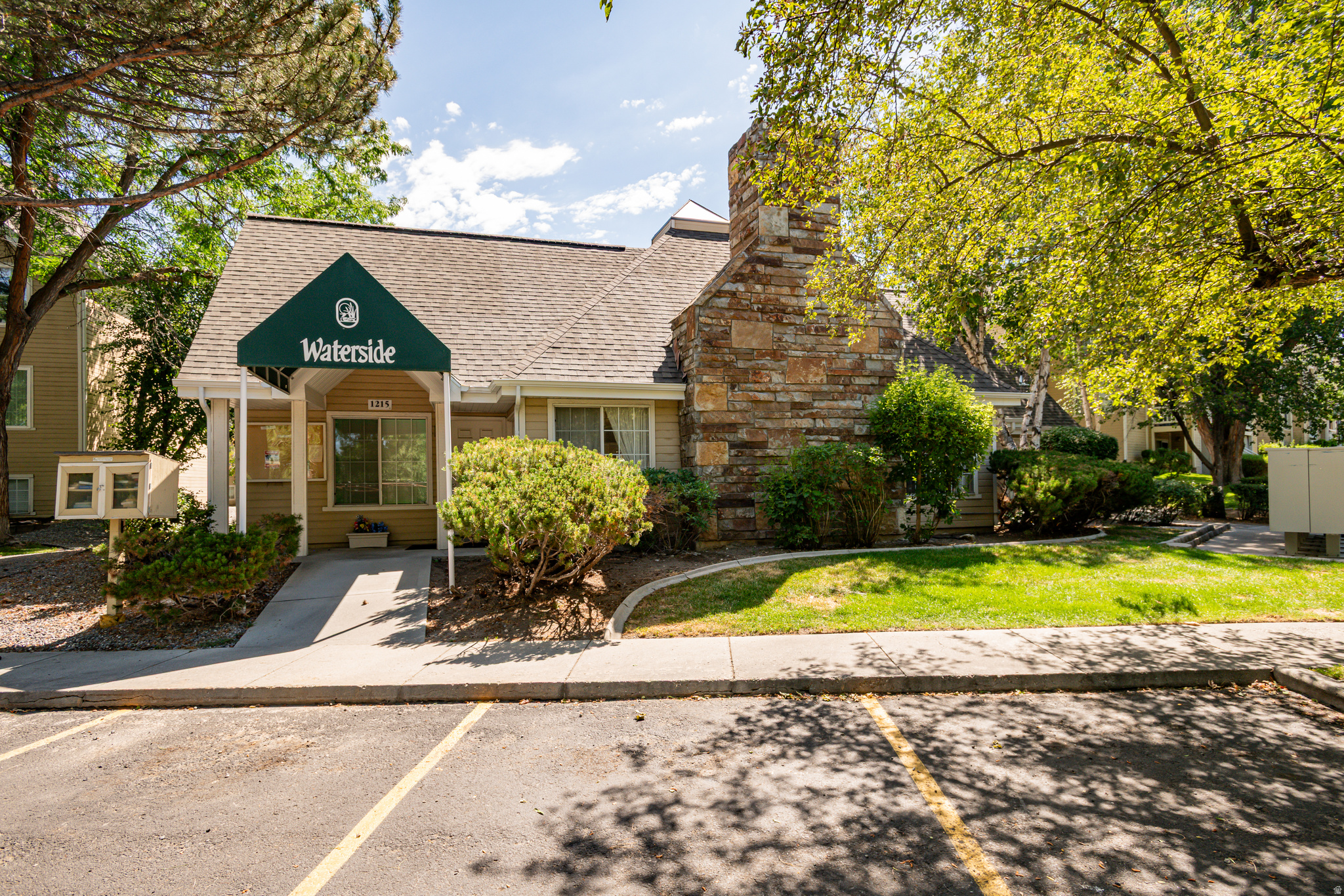 main property photo 20