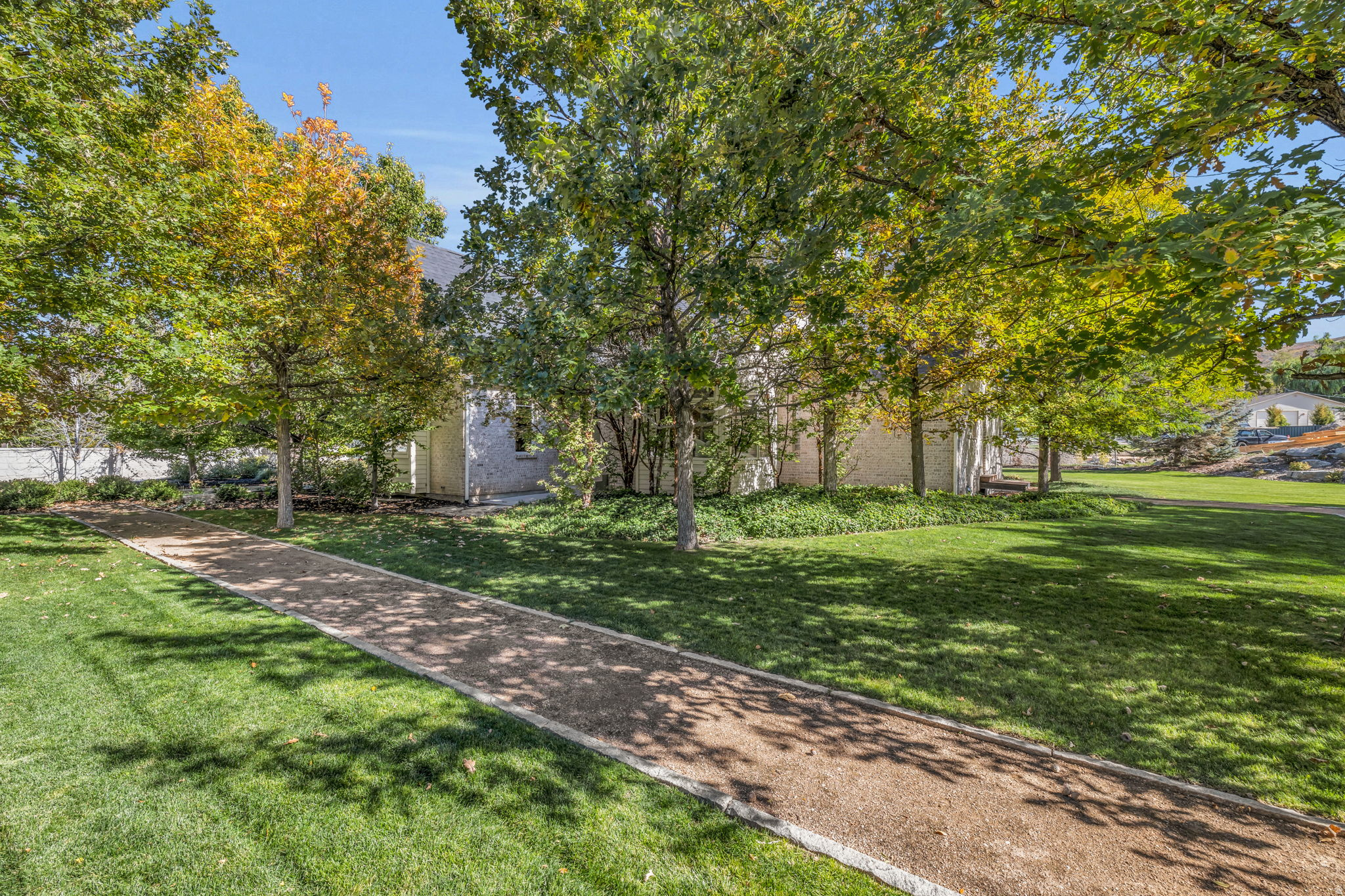 main property photo 75