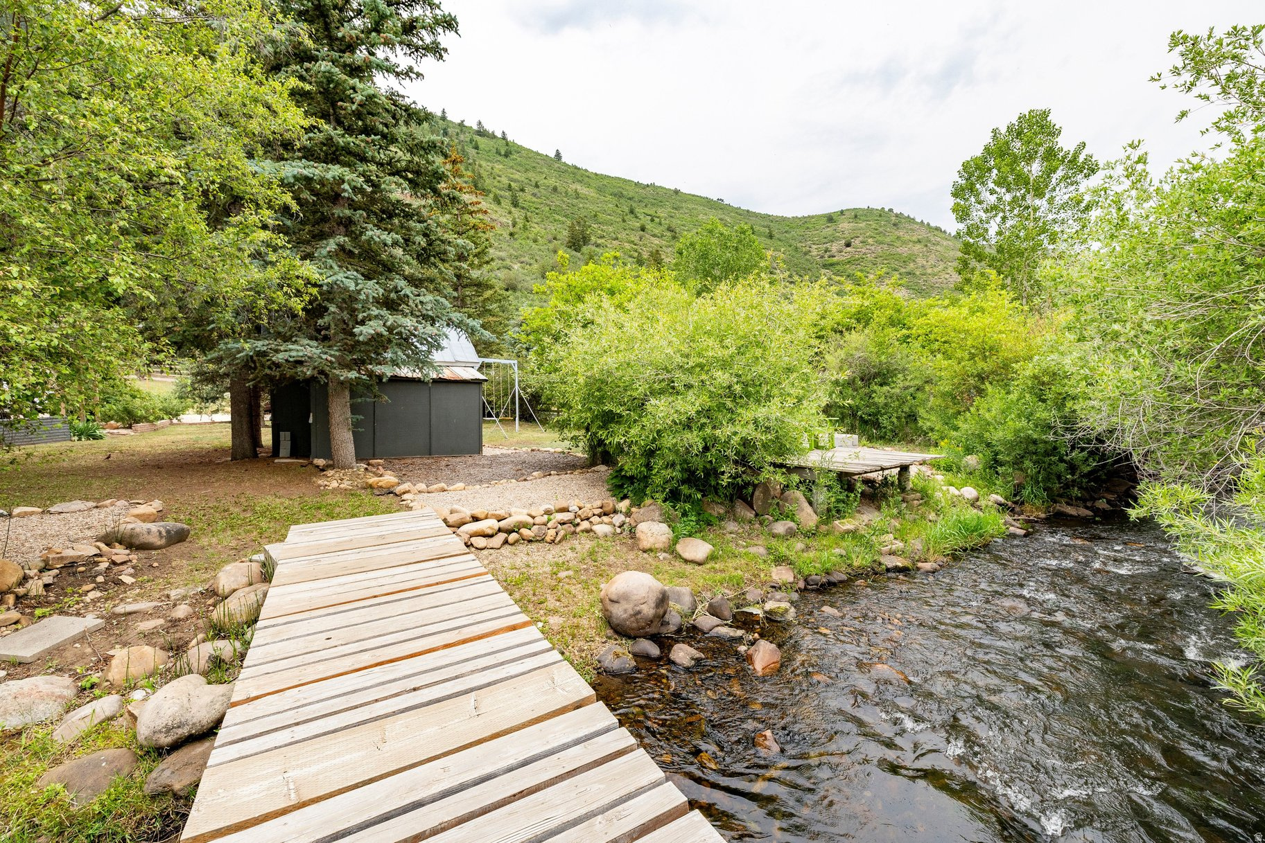 main property photo 22