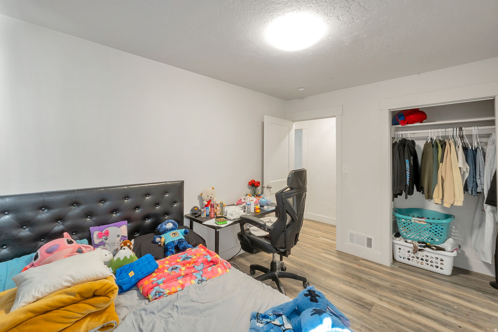 main property photo 10