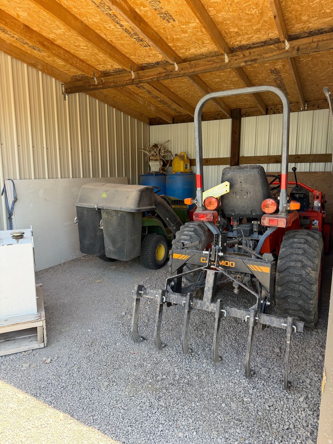 main property photo 44