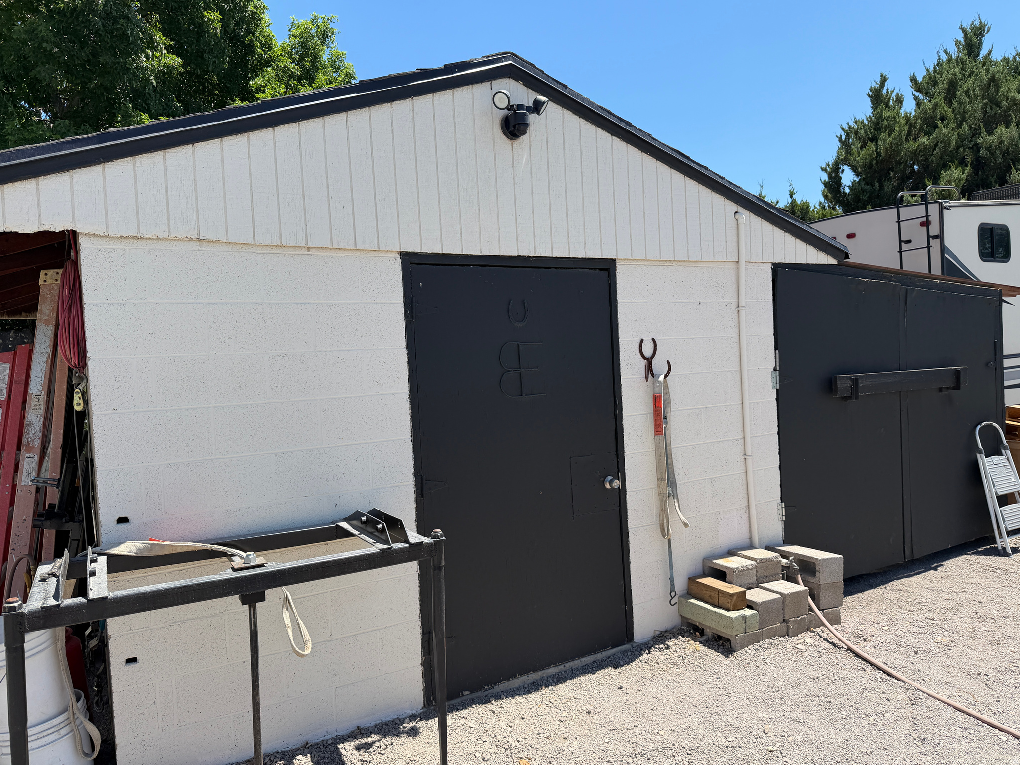 main property photo 45