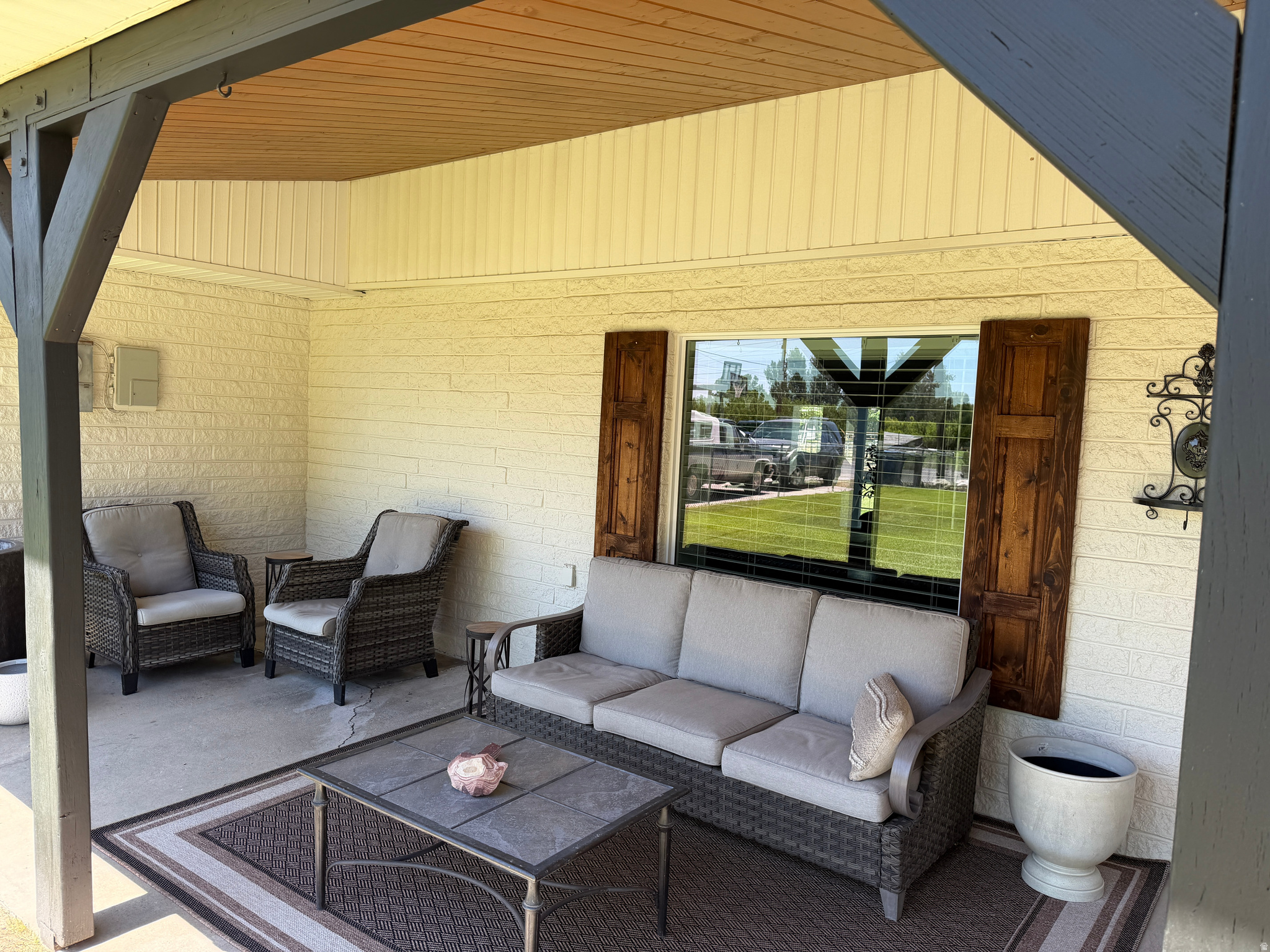 main property photo 51