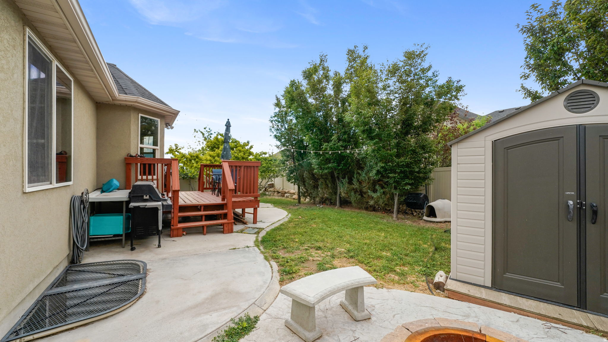main property photo 30