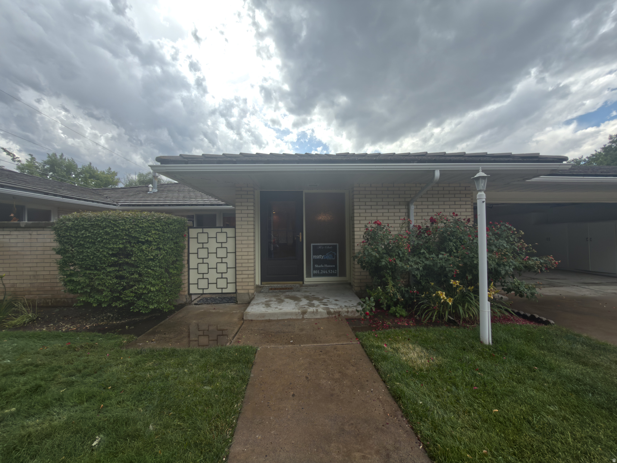 main property photo 32
