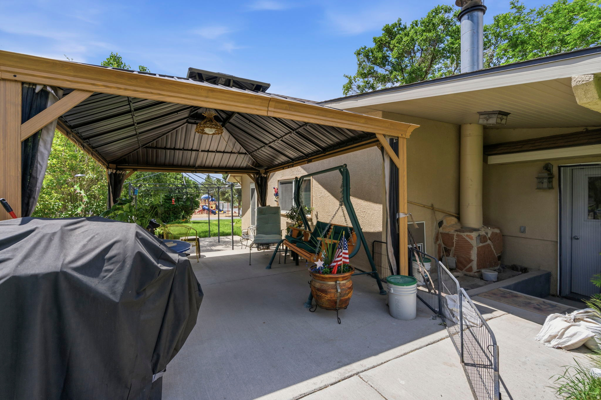 main property photo 31