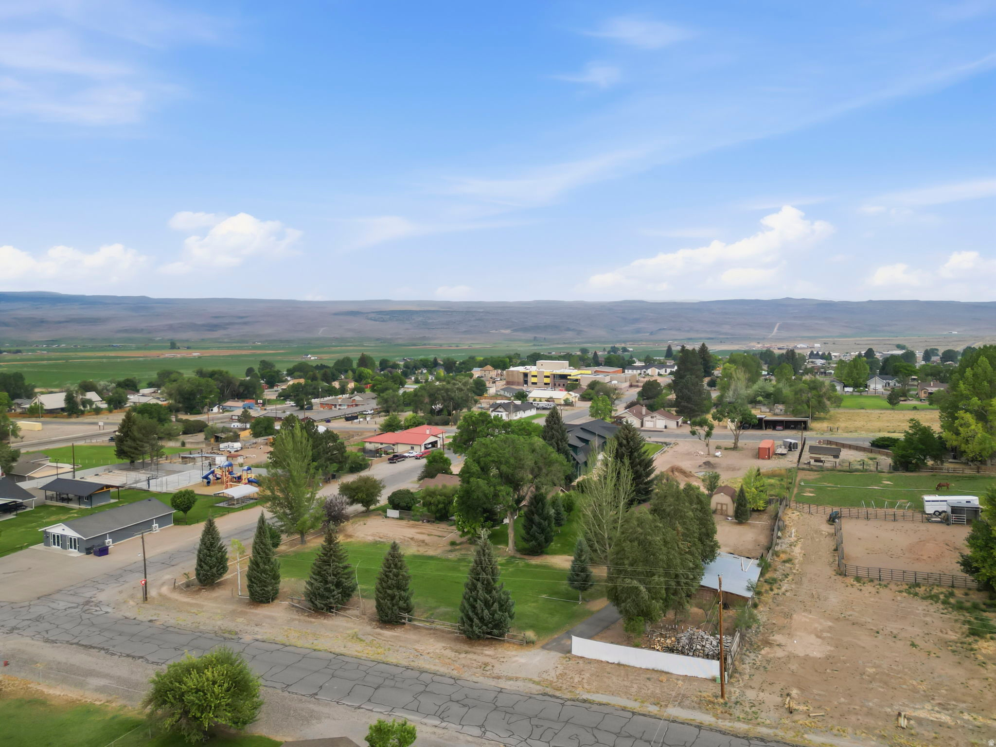 main property photo 39
