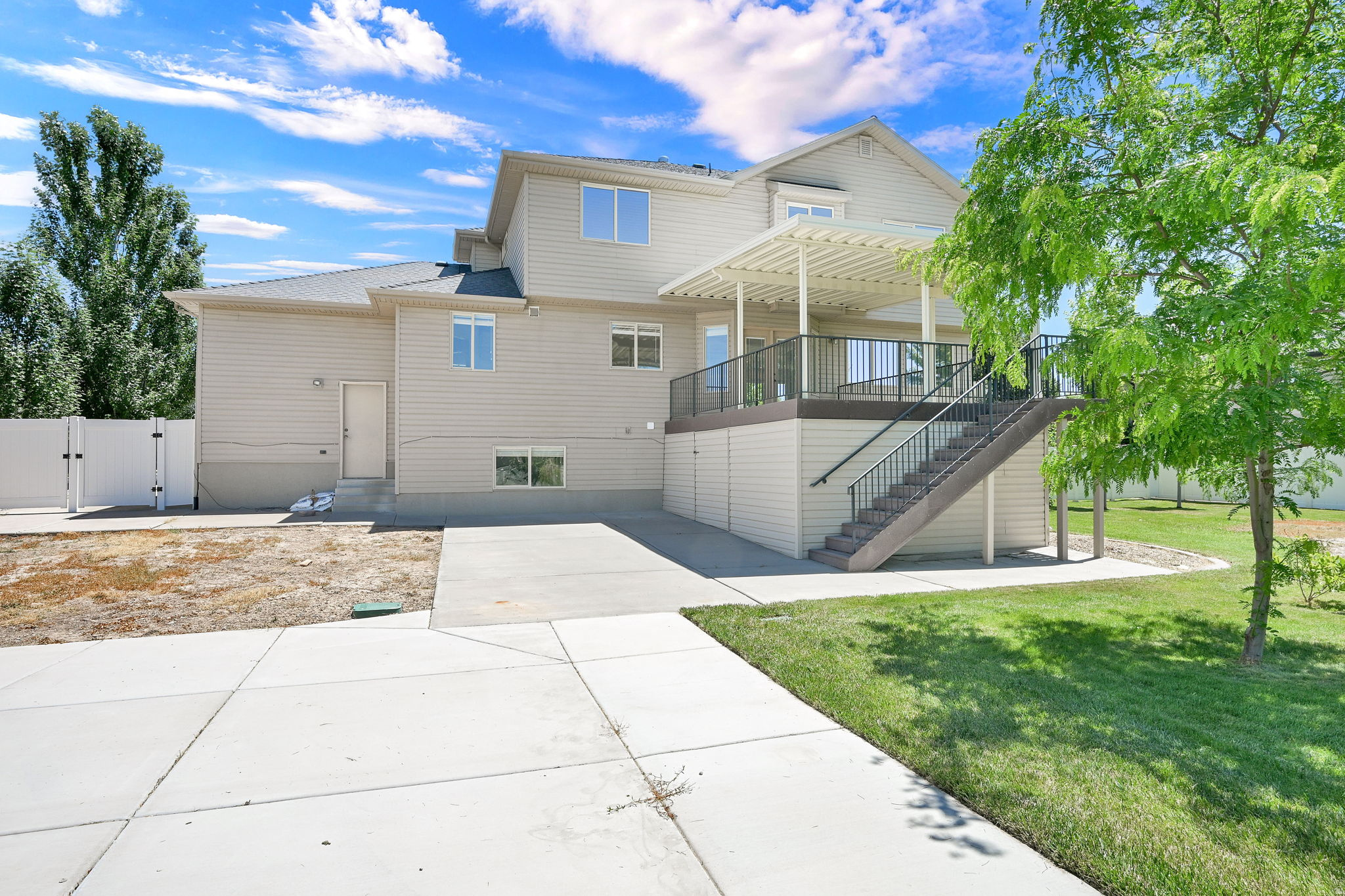 main property photo 46